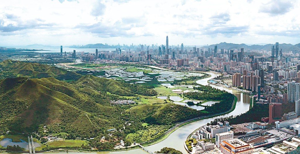 规划界表示，用作分隔湿地与城市之间的湿地缓冲区，有三百六十公顷可供发展。