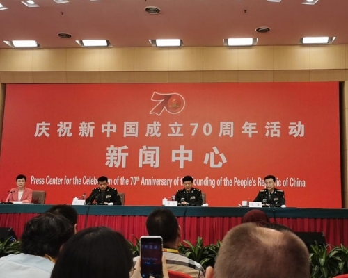 慶祝新中國成立70周年活動新聞中心舉辦首場專題集體採訪。　張言天攝