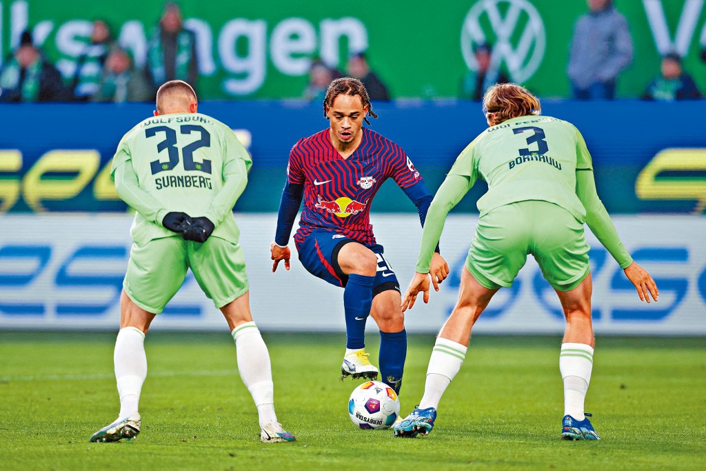 RB萊比錫中場沙維西蒙斯