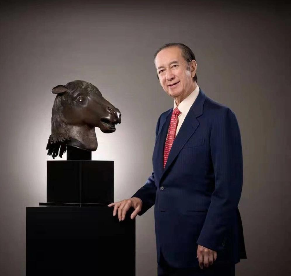 澳門賭王何鴻燊今午離世，享年98歲。