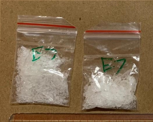 警方在少年身上檢獲「冰」毒、可卡因及氯胺酮。圖:警方提供