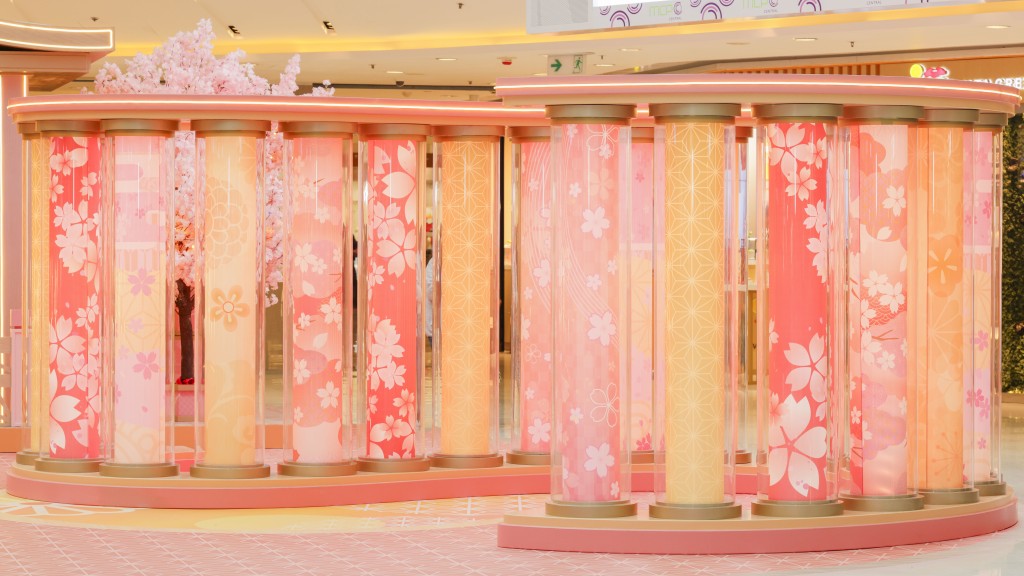 場內設有以日式庭園美學打造的3大粉系和風新春打卡場景