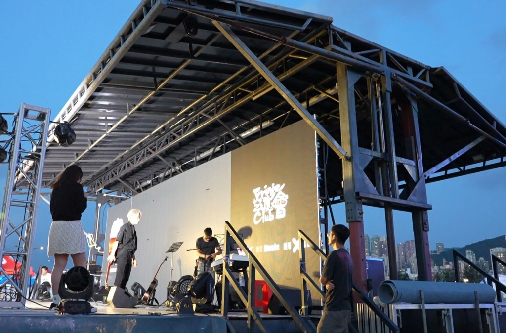 《特色香港 Uniquely Hong Kong》的流動舞台由40呎長的貨櫃改建而成。發展局網站圖片