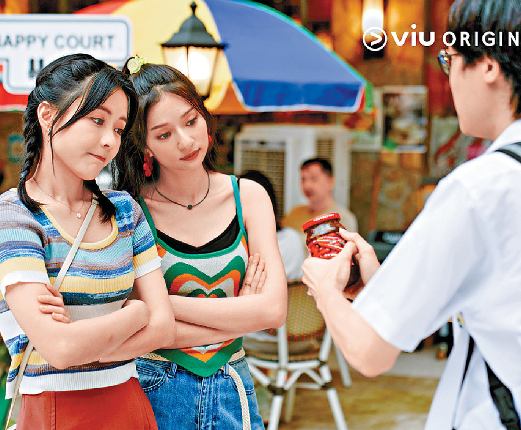 ■吴家忻（中）首次担正，与林千渟一齐媾仔。
