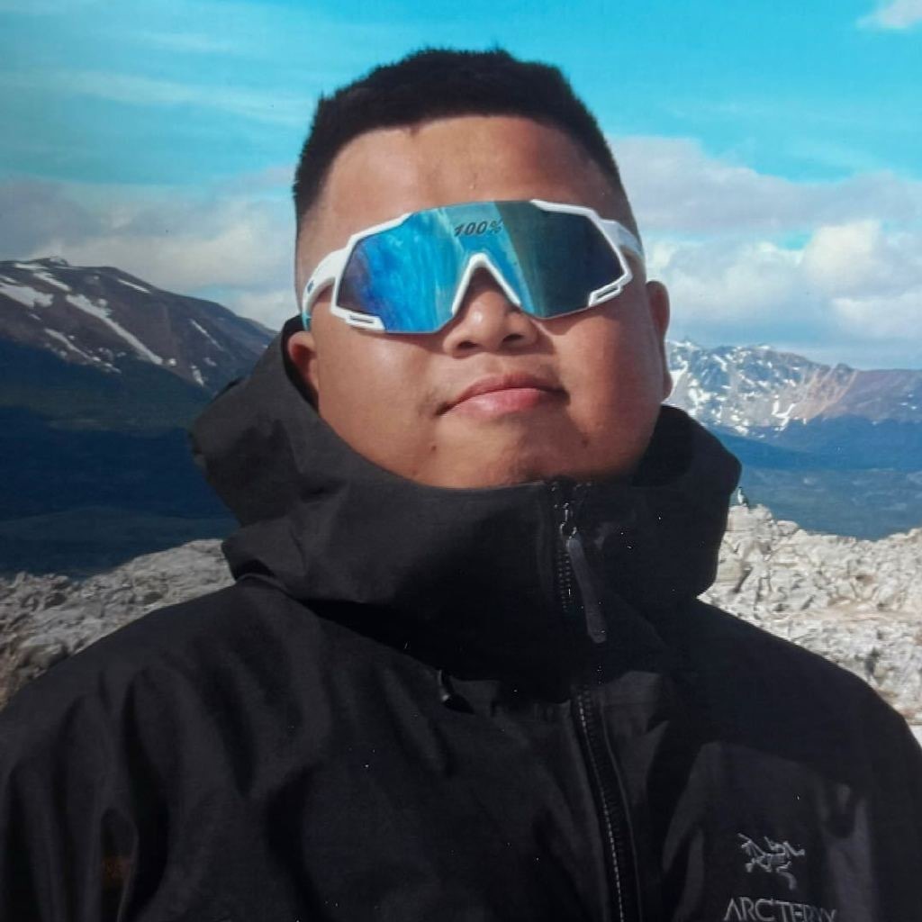 千萬粉絲級博主藍戰非自爆,在南非被入屋劫持,期間被強採精液。微博 千萬粉絲級博主藍戰非自爆,在南非被入屋劫持,期間被強採精液。微博