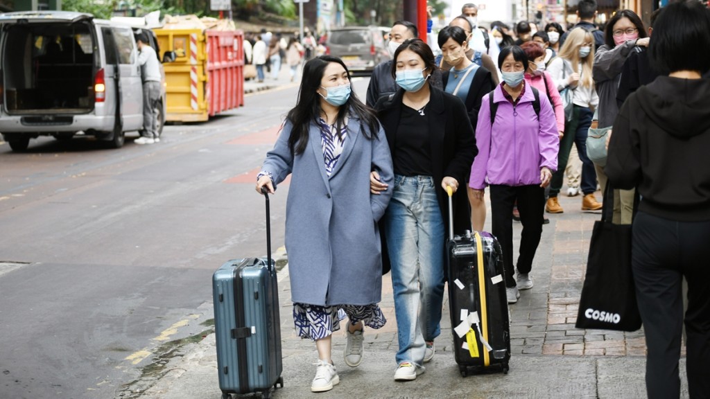 內地3000人團訪港將即日來回。資料圖片
