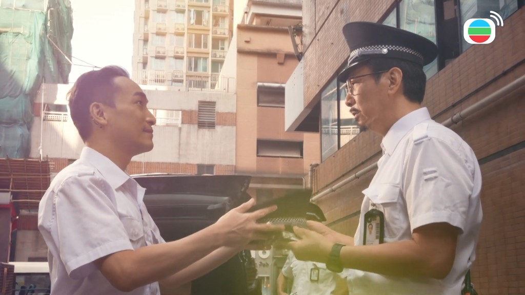 再交保安帽。