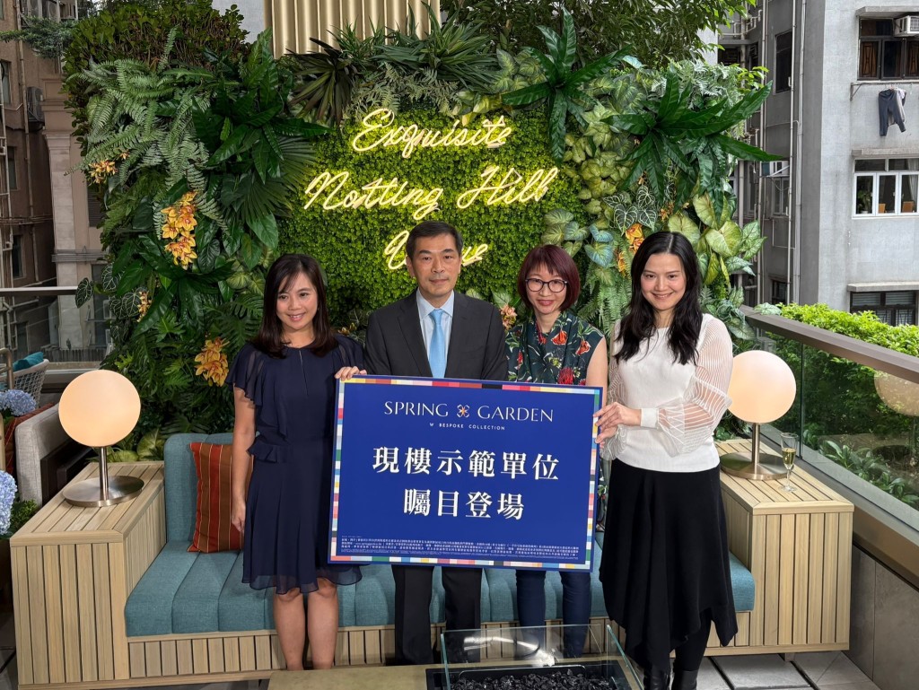 黃光耀續指,灣仔區現樓項目供應罕有,近日同區新盤銷情理想,故對項目銷情有信心,料能吸引年輕自住客及投資客入市。 黃光耀續指,灣仔區現樓項目供應罕有,近日同區新盤銷情理想,故對項目銷情有信心,料能吸引年輕自住客及投資客入市。