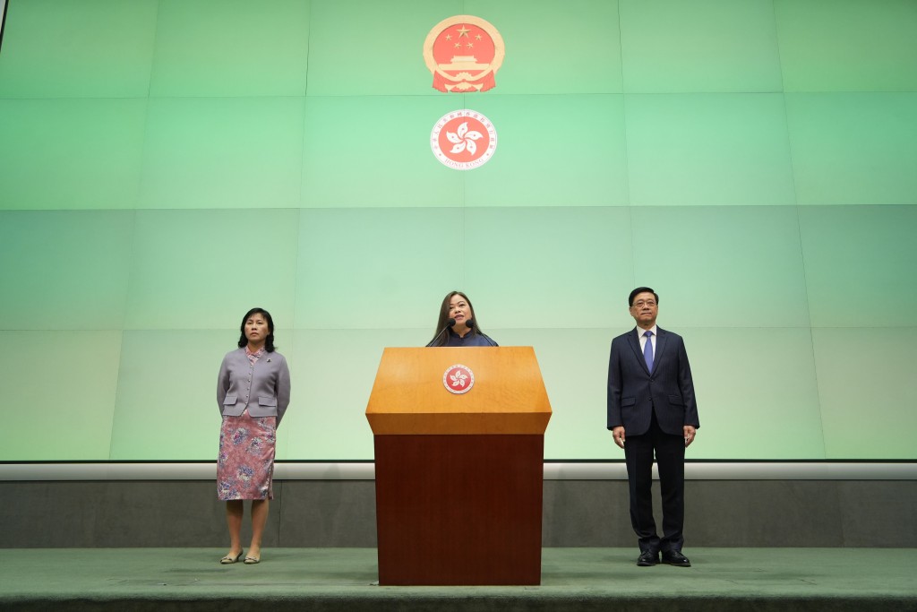 運輸及物流局和文體旅局易帥，分別由陳美寶及羅淑佩接任。