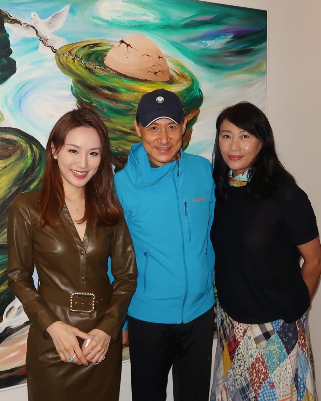瑪姬亦分享了與藝術家陳竹君及張學友合照。