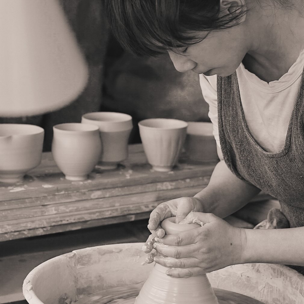 林忆莲近年爱上整陶瓷。
