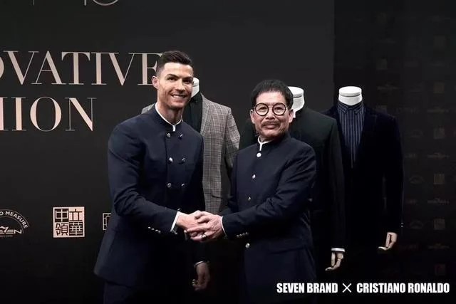 C朗拿度2019年代言中國男裝品牌「柒牌」。 C朗拿度2019年代言中國男裝品牌「柒牌」。