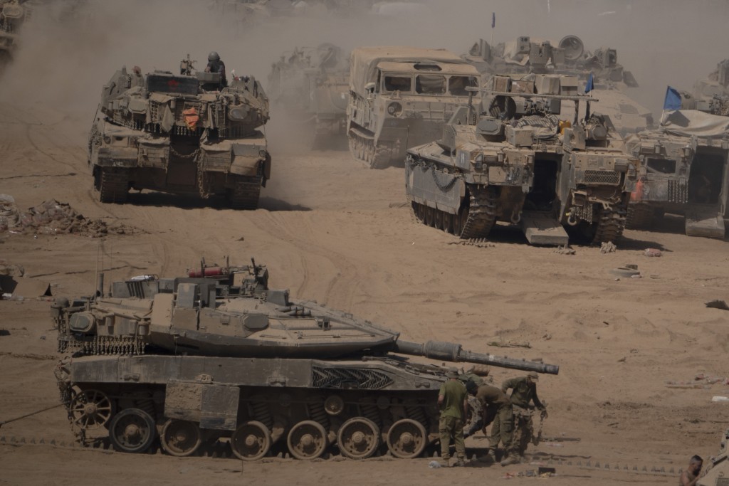 以军在加沙地区不断有军事行动，外界认为这会妨碍停火协议的谈判。美联社