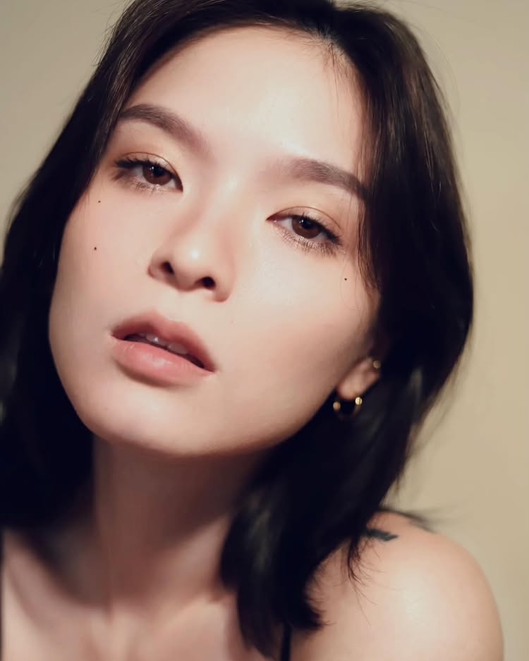 拥有中国血统的Christine是泰国的当红女星及女模。IG