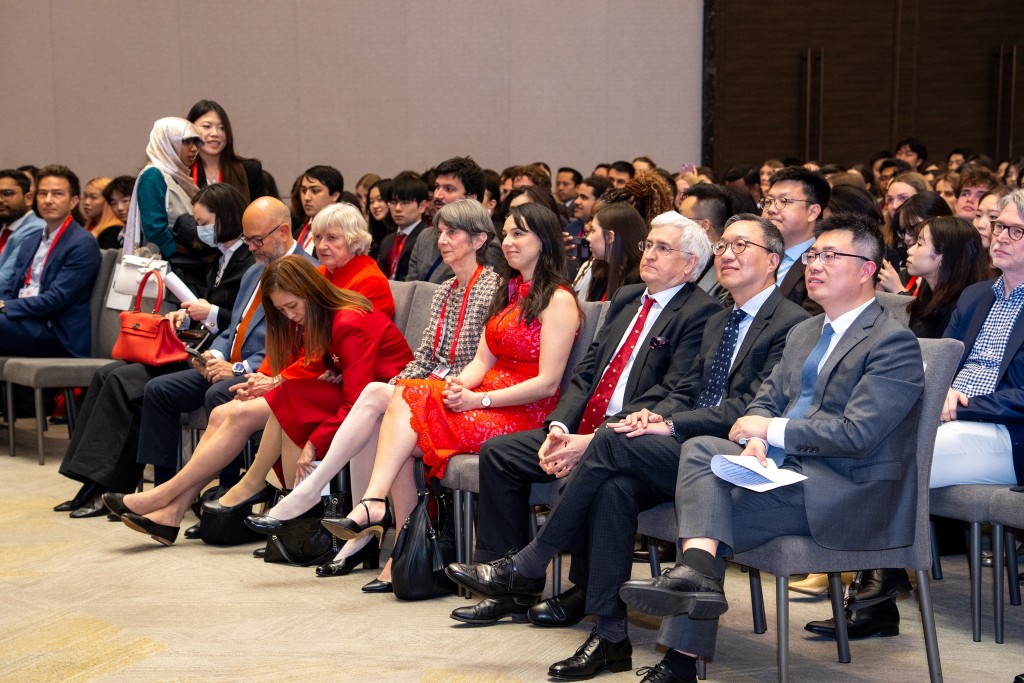 第23屆Willem C. Vis East國際商事仲裁模擬法庭比賽。林定國fb