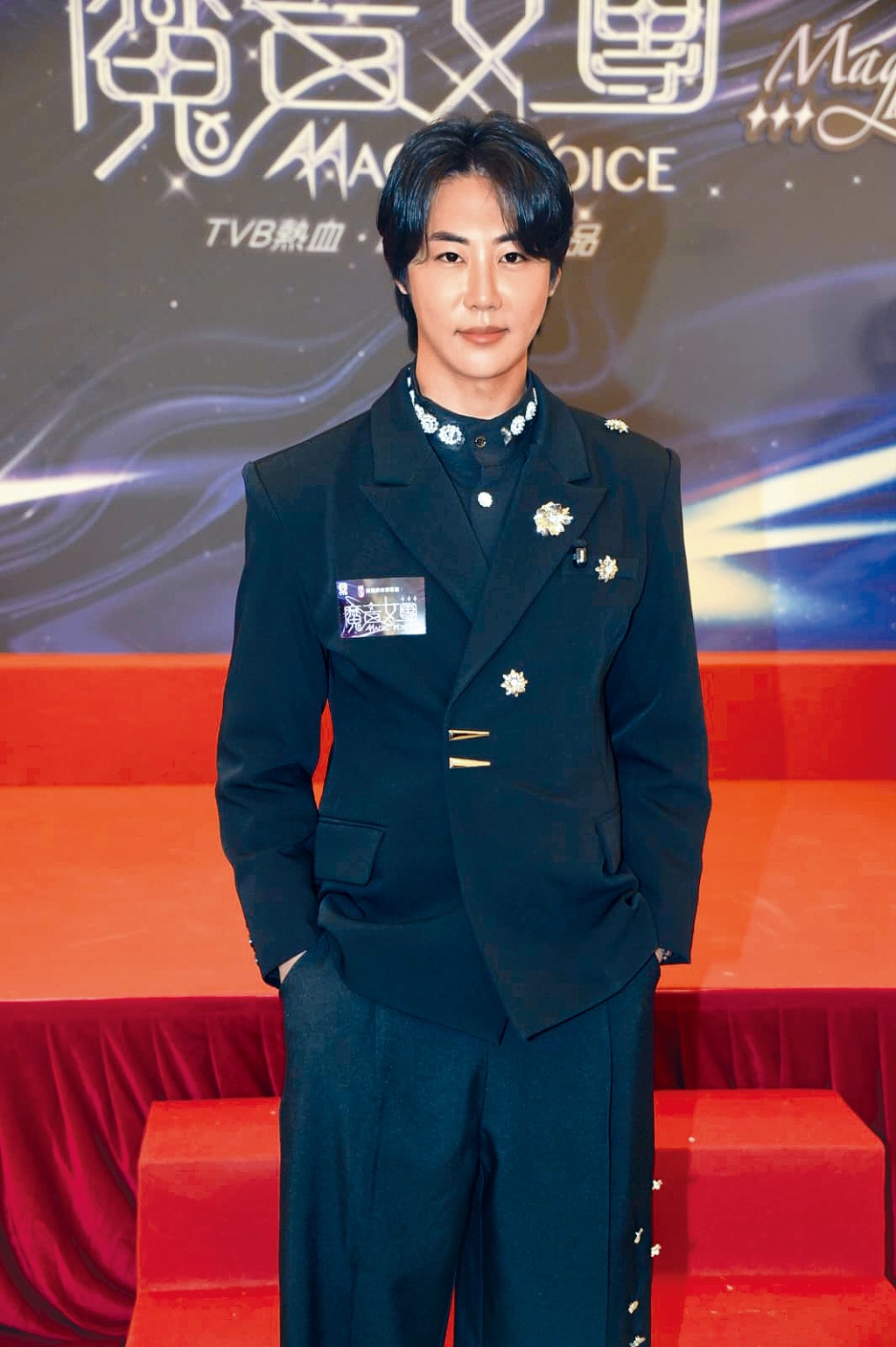 YS社长Yong Heo在韩国演艺圈人脉极广，但为人低调，不喜爱出名。