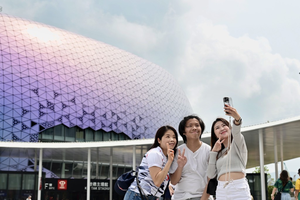 過去1年,啟德體育園舉辦近50個、合共逾120場國際及本地的體育和娛樂盛事。 過去1年,啟德體育園舉辦近50個、合共逾120場國際及本地的體育和娛樂盛事。