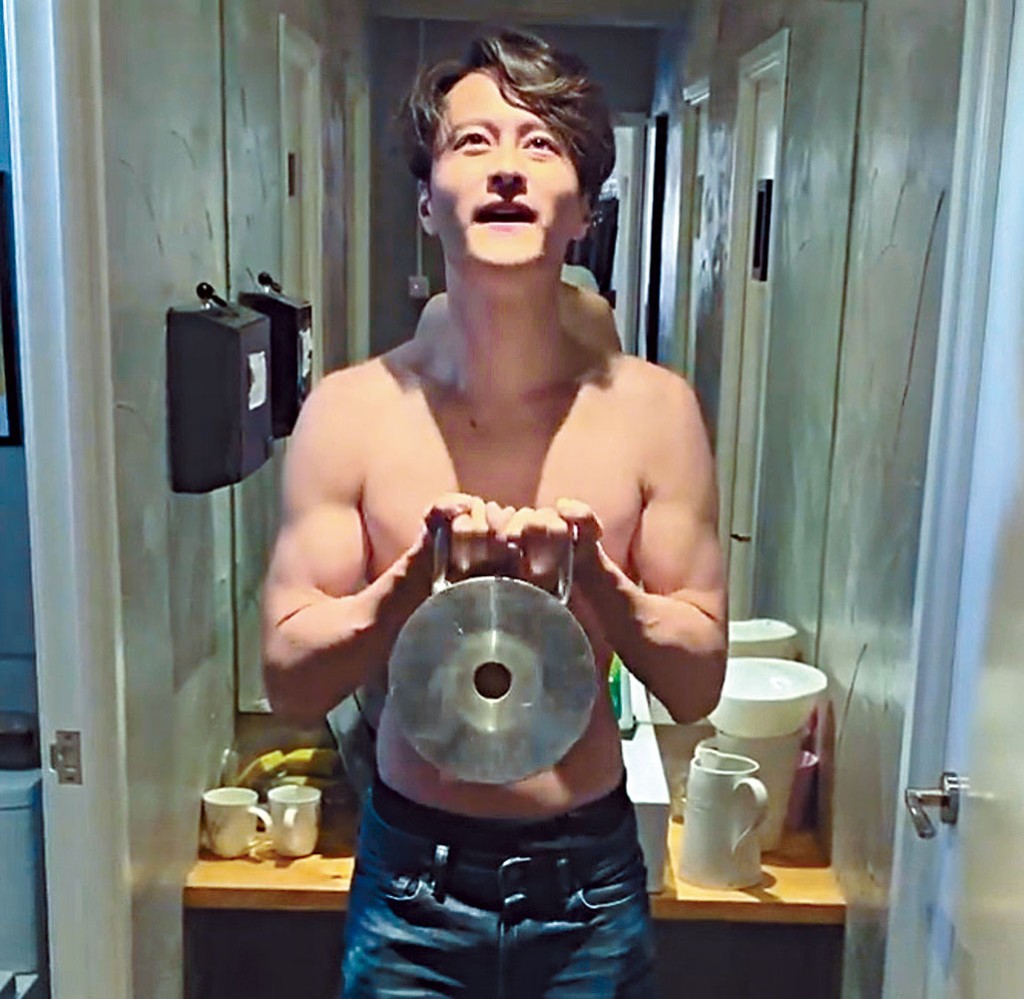 謝東閔舉重做肌肉訓練，加上生酮飲食法，成功減去25磅。