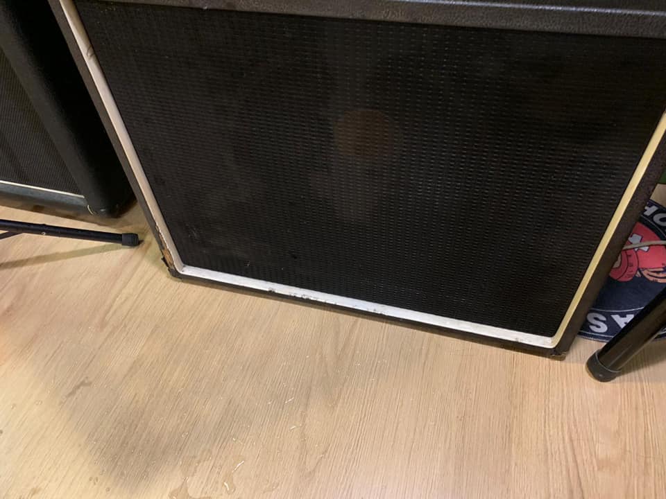 擴音機內部濕透。Drummers’ Ark fb圖片