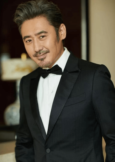 現年55歲的内地男演員吳秀波，曾貴為「叔圈」頂流。
