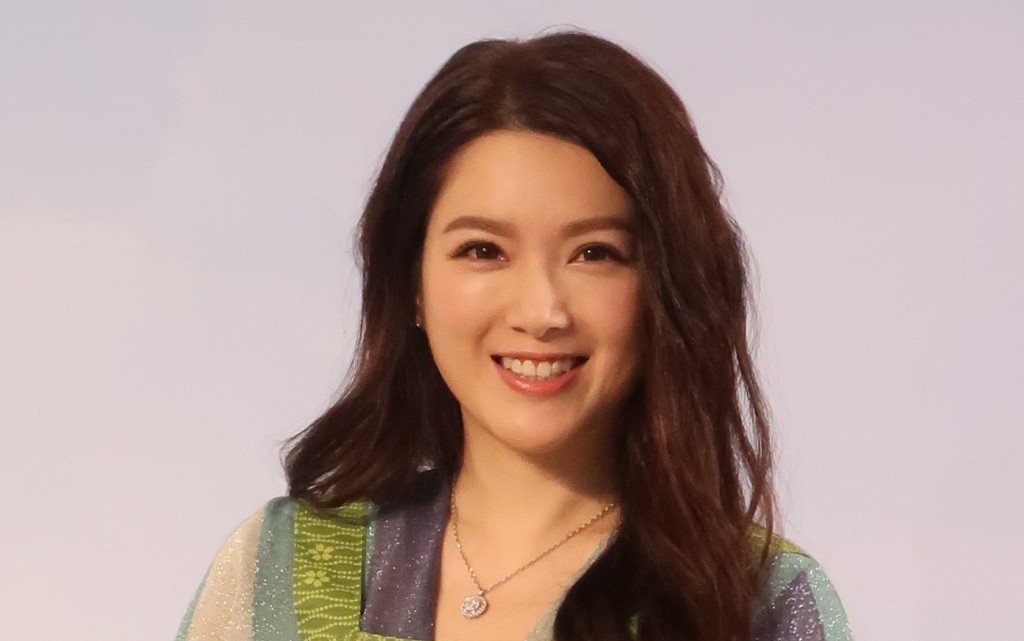 談到曾傳緋聞的郭富城再榮升爸爸，苟姑娘亦大方送上祝福。