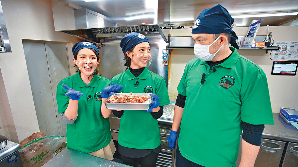 ■陳若思與胡美貽主持的《趁而家去東京偷食……譜！》，殺入人哋廚房。