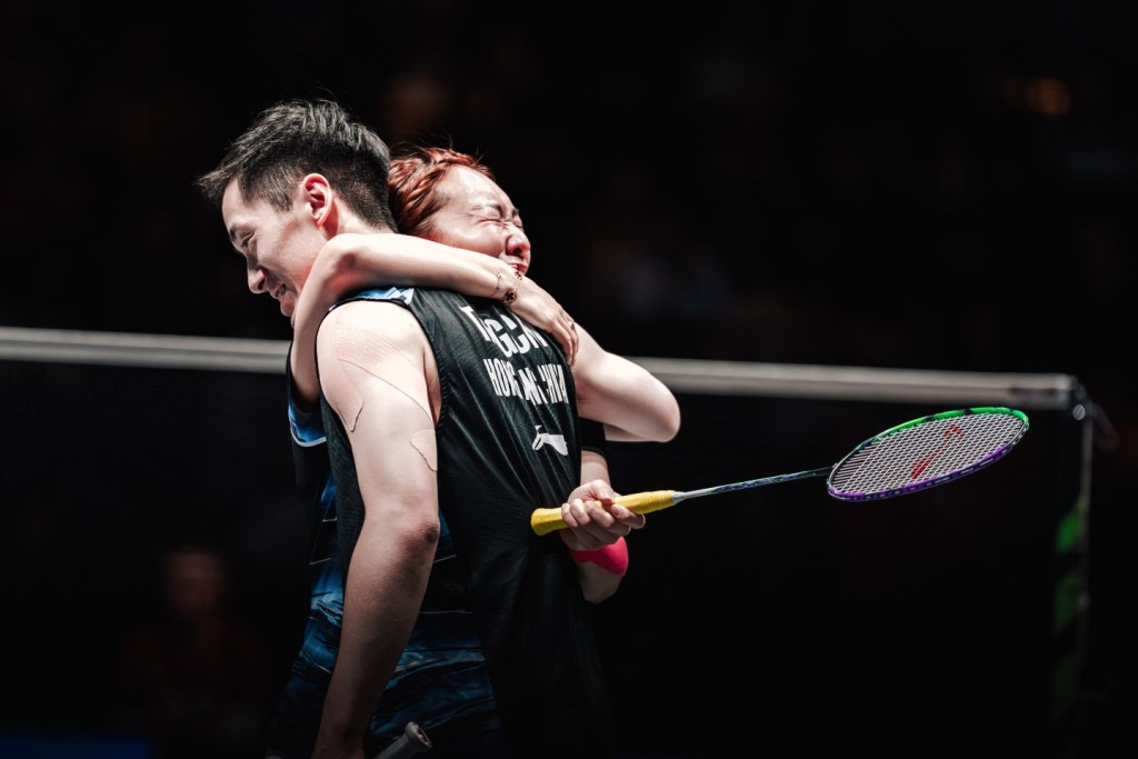 「鄧謝配」合作10年，第一次躋身全英四強，可以想像他們有多激動。全英FB圖