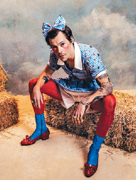 ■Harry化身麻甩版Dorothy。