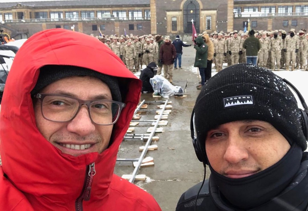 新版由羅素兄弟及基斯擔任監製，羅素兄弟在《復仇者聯盟》第3曾與基斯合作，又曾在《戰狼2》擔任顧問，與吳京合作。