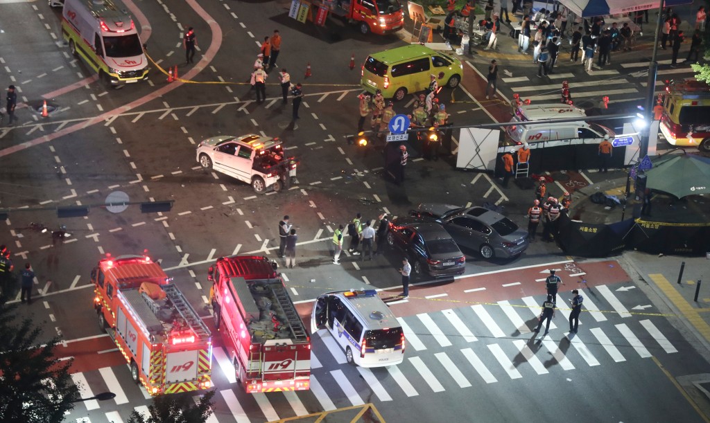 日前首爾市中心發生嚴重車禍。（新華社）