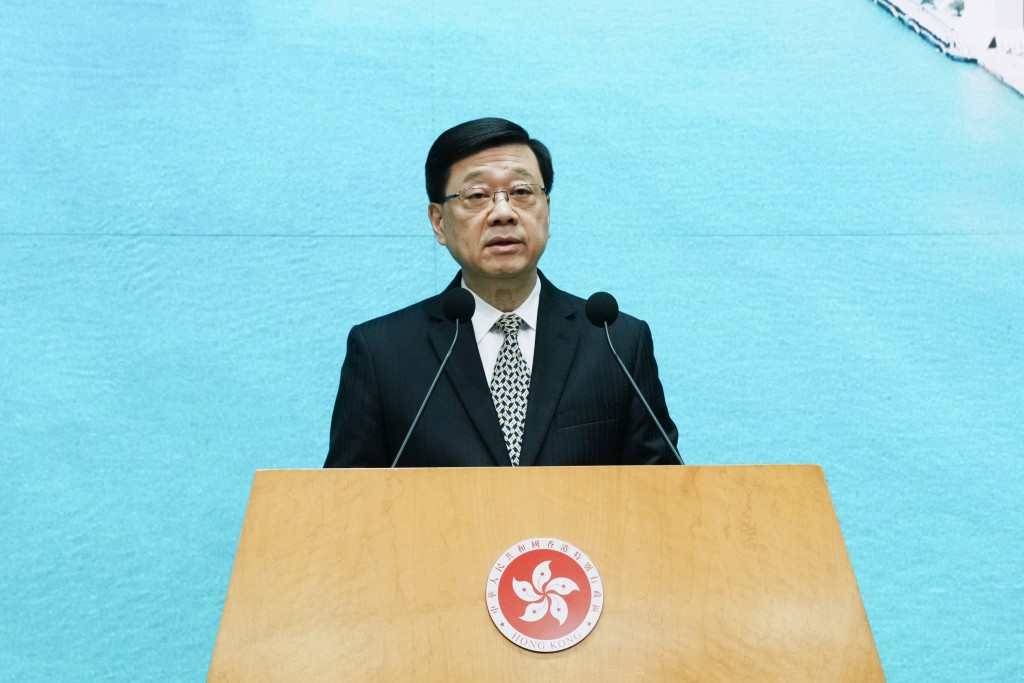 李家超指,五年規劃更有利香港融入和服務國家發展大局。 李家超指,五年規劃更有利香港融入和服務國家發展大局。