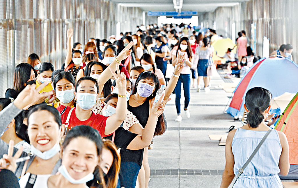 ■羅致光在網誌中提到，現時沒有準確統計有多少香港家庭正等待外傭到港。