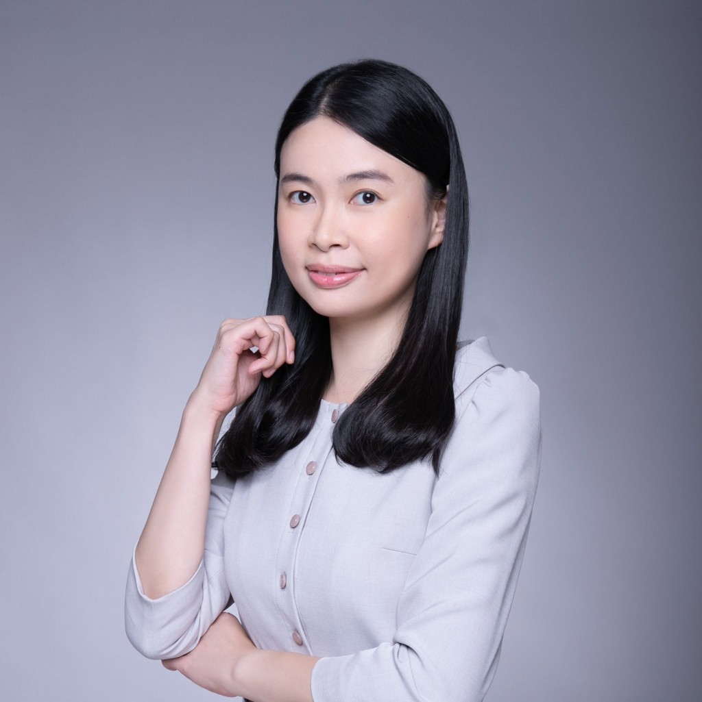 婦產科醫生方秀儀表示,在家分娩的風險其實極高。一旦產婦出現產後大出血或者難產等問題,若無醫生和藥物介入治療,大人和嬰兒或將出現生命危險。 婦產科醫生方秀儀表示,在家分娩的風險其實極高。一旦產婦出現產後大出血或者難產等問題,若無醫生和藥物介入治療,大人和嬰兒或將出現生命危險。