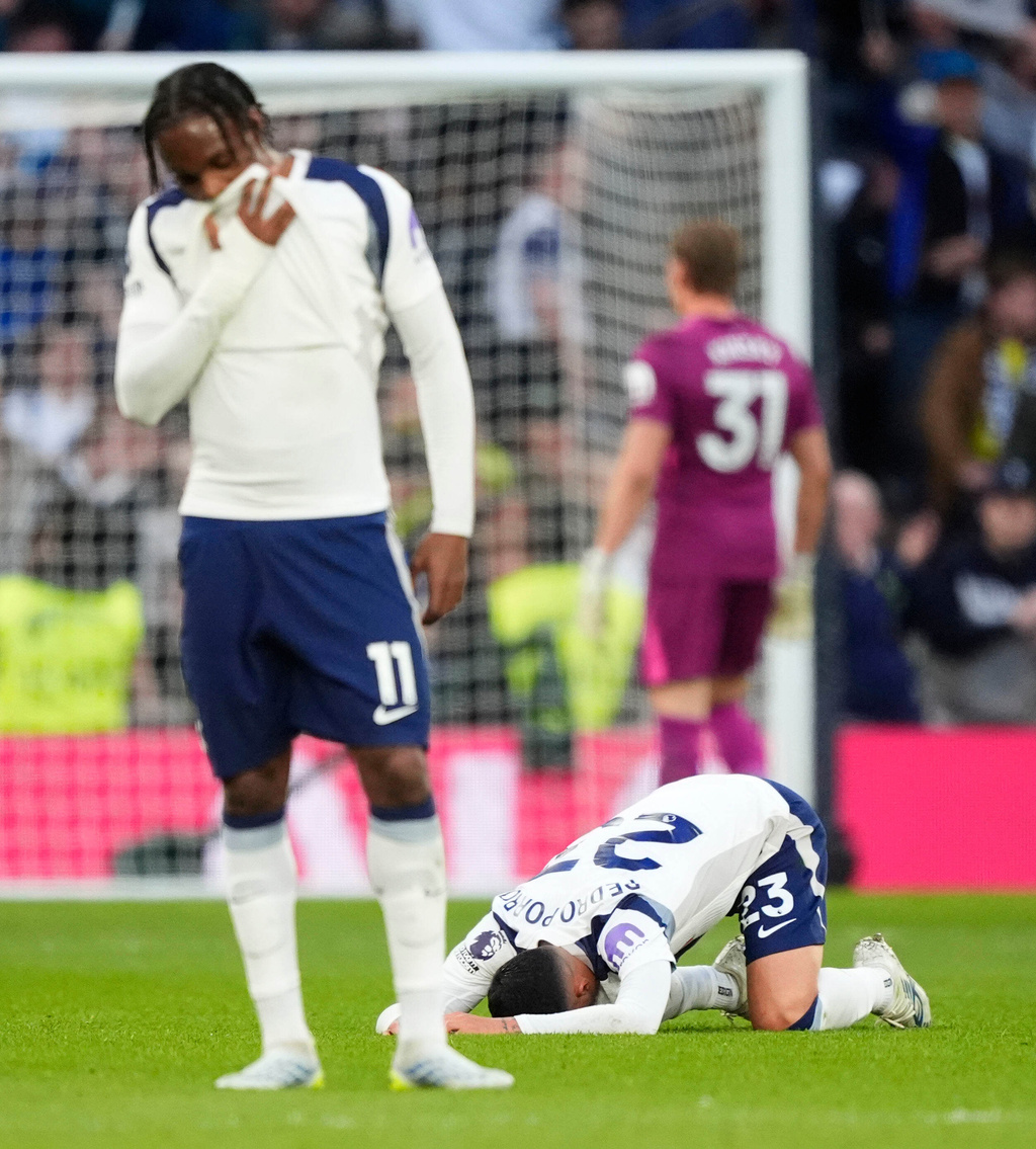 热刺95分钟被逼和失分，护级势危。美联社