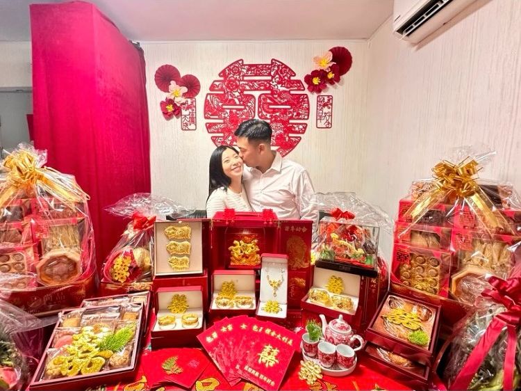 袁沅玉過大禮。