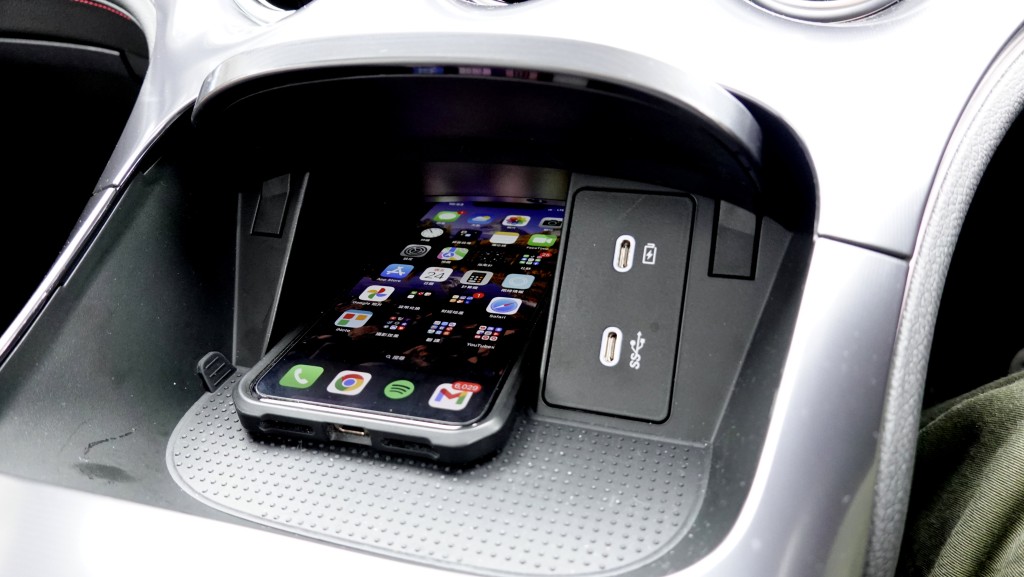 smart #3 Brabus電動四驅SUV設有手機無線充電板