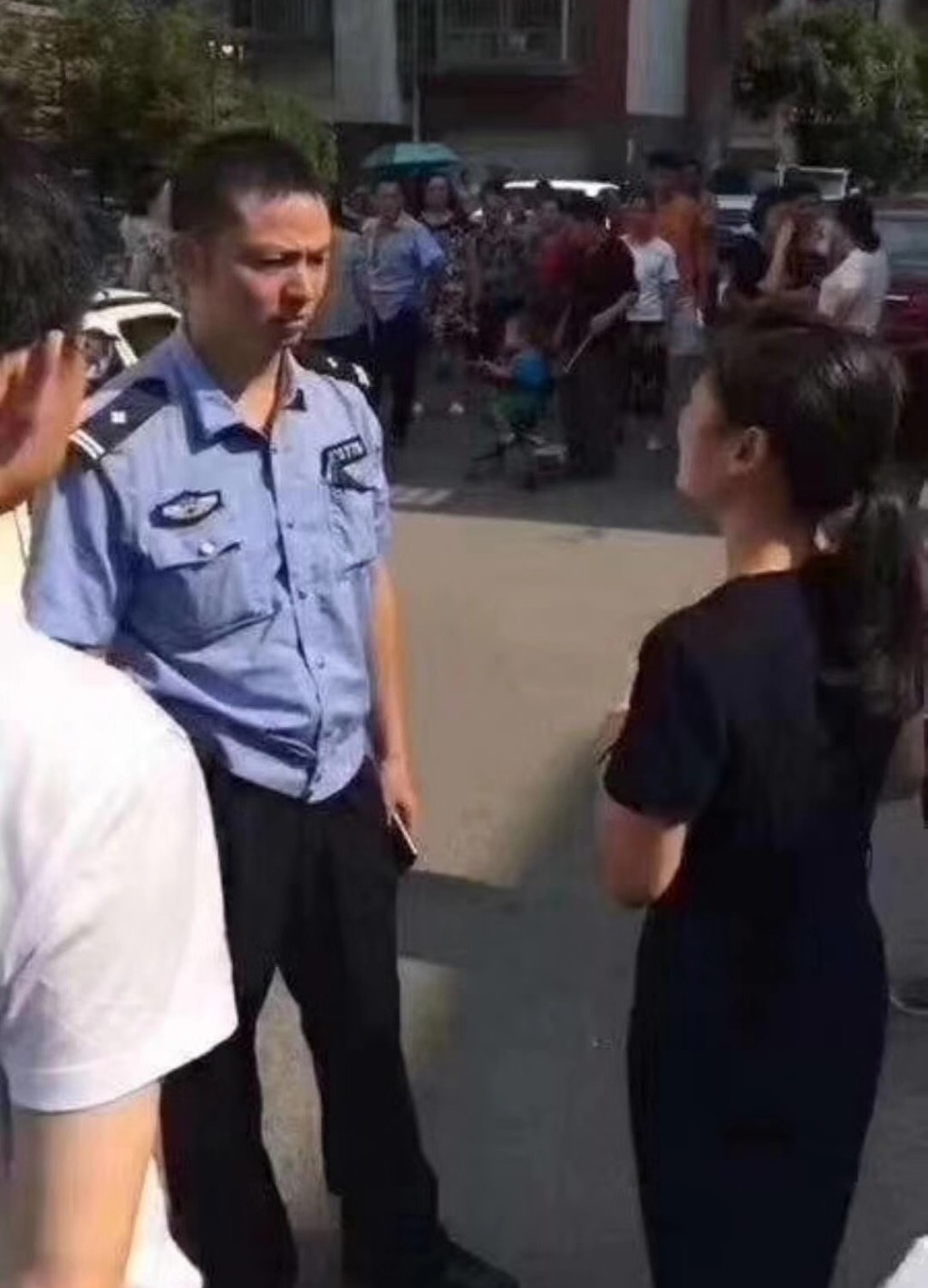 家長抗議幼兒園隱瞞事件。網上圖片