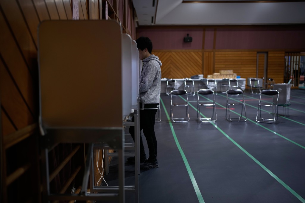 日本今日舉行眾議院大選。美聯社