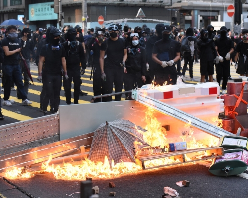 民建聯指,本港連串暴亂影響,旅遊、飲食及零售等多個行業受嚴重拖累。資料圖片