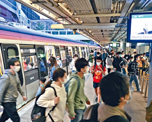 ■通車後東鐵綫將會採用九卡列車，較以往少三卡列車，會視乎情況調整列車服務。