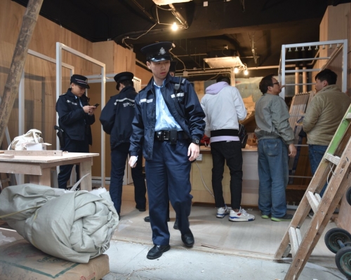 店內失去電鋸、電鑽及水平儀等。楊偉亨攝