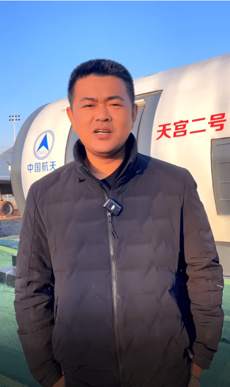 山東王先生拍片澄清強調沒有擺拍,跟攤主也不認識。 山東王先生拍片澄清強調沒有擺拍,跟攤主也不認識。