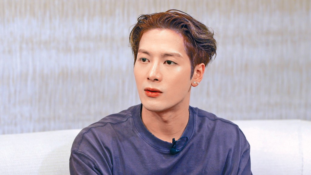 王嘉爾指休息一年期間懂得珍惜與父母相處的時間。