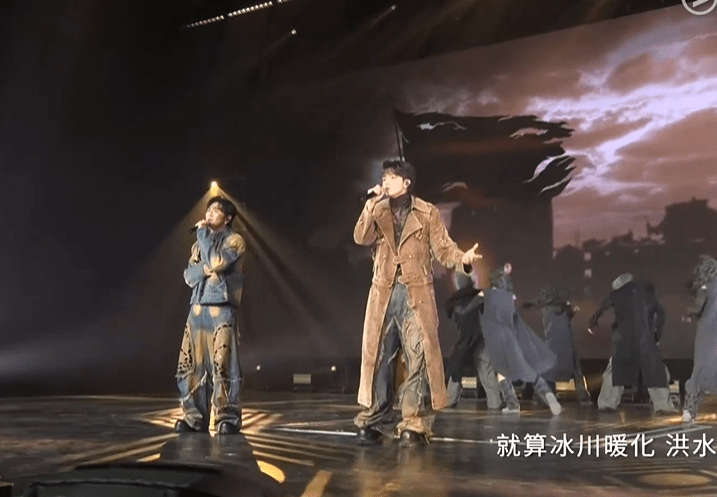 范卓賢(Jacky Fan)與王希晉合唱《約定重生曙光下》。