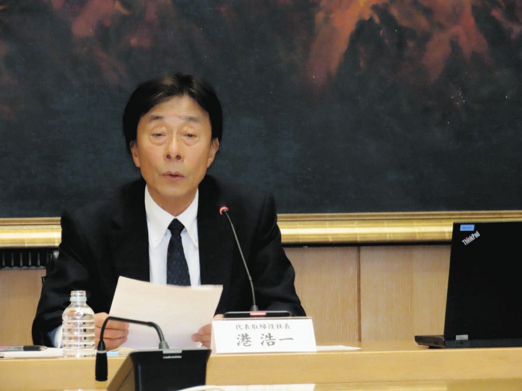 富士電視台社長港浩一日前開記者會交代醜聞,但記者會的安排又備受質疑,引起日媒及網民不滿。 富士電視台社長港浩一日前開記者會交代醜聞,但記者會的安排又備受質疑,引起日媒及網民不滿。