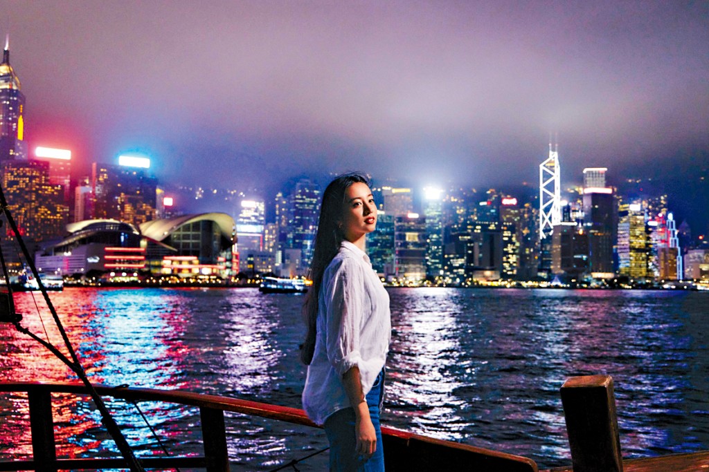 靚人靚景，聆聽香港的脈搏聲。