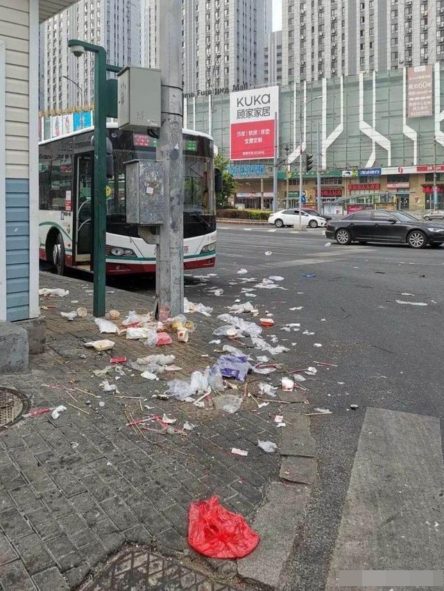 衛生一片狼藉。網圖