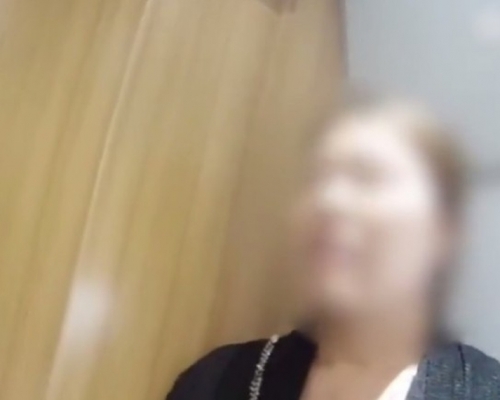 女子躲廁所抽煙險逼停高鐵,被捉到還態度囂張道:我犯國法了?(網圖)