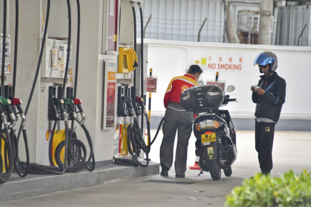 新巴城巴表示燃油價格已在2022年增加約1成。資料圖片