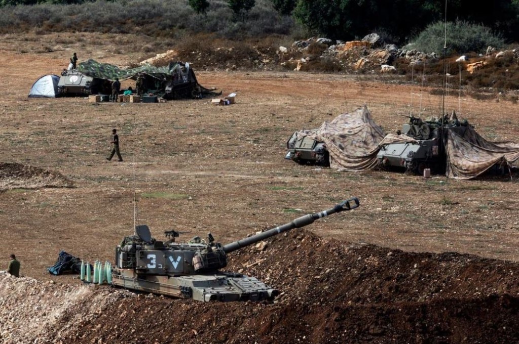 以色列军队大举反击哈马斯。路透社